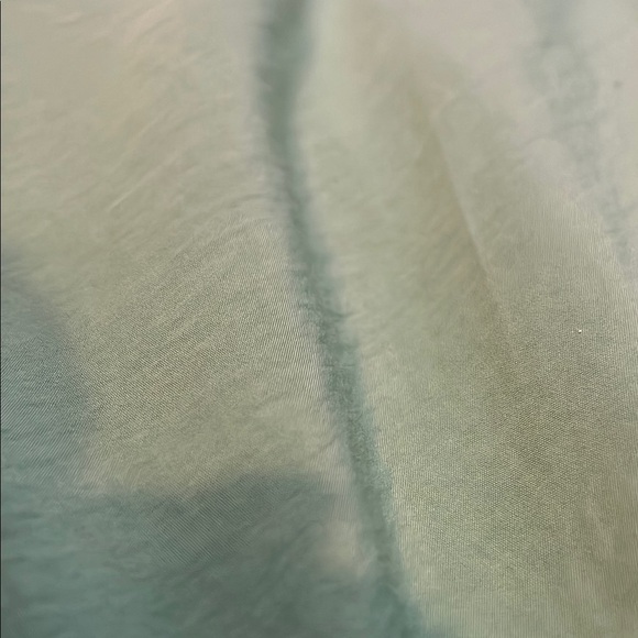 Green Ruched Wrap Midi Dress for Cocktail Parties - Picture 11 of 12